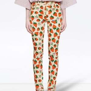 NWT RARE Gucci Mid-Rise Skinny Leg Jeans, size 26